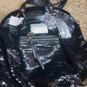 Coach Poppy Lrg Sequin bag. Never carried.